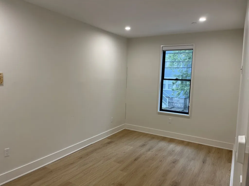 69 Bailey St, Dorchester