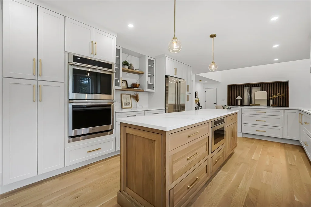 54 Spywood Rd, Sherborn