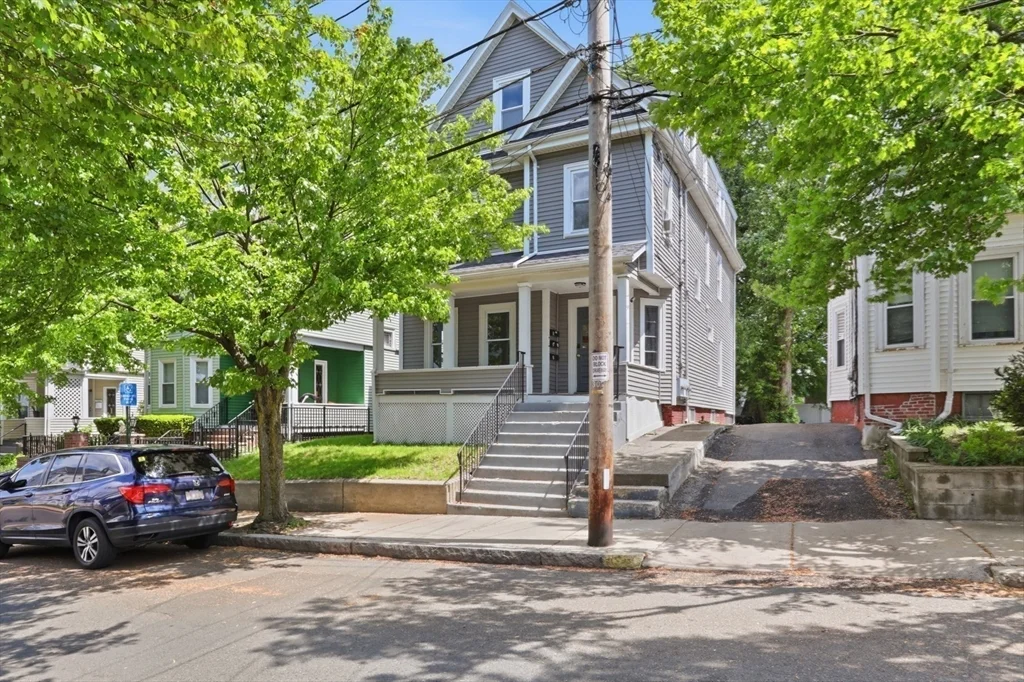 121 Glendale St, Everett