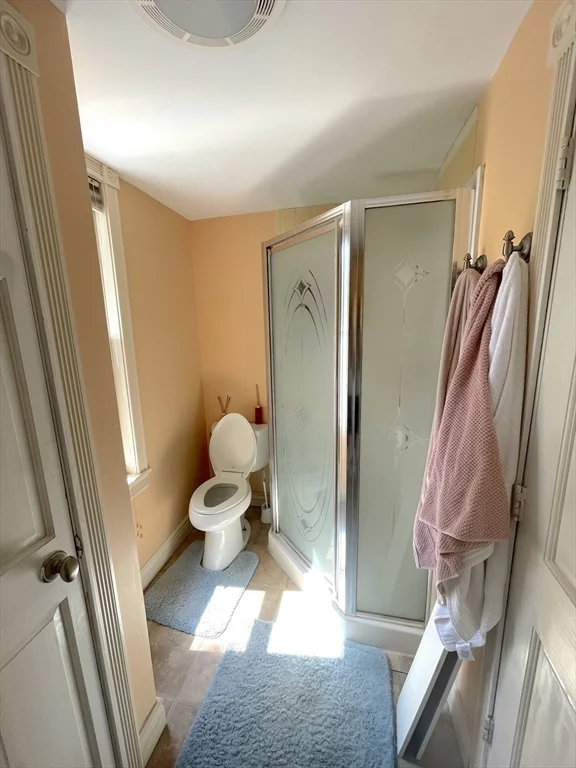 81 Walnut St, West Bridgewater