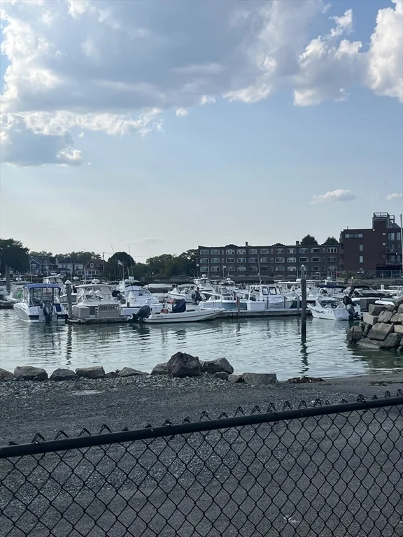 573 Shirley St, Winthrop