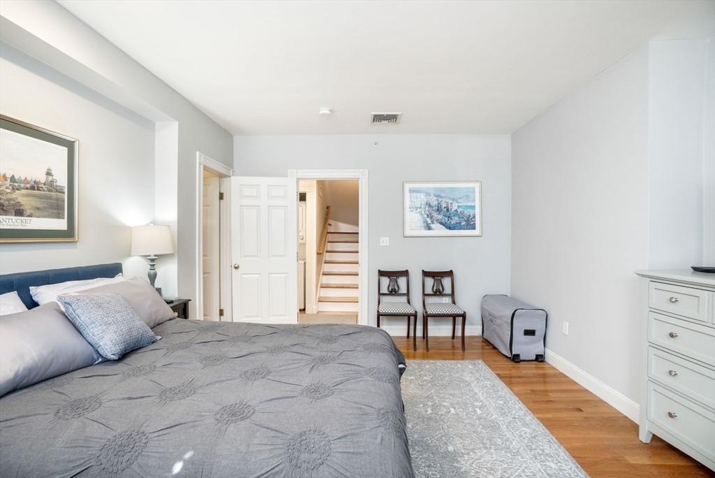 397 Marlborough St, Back Bay