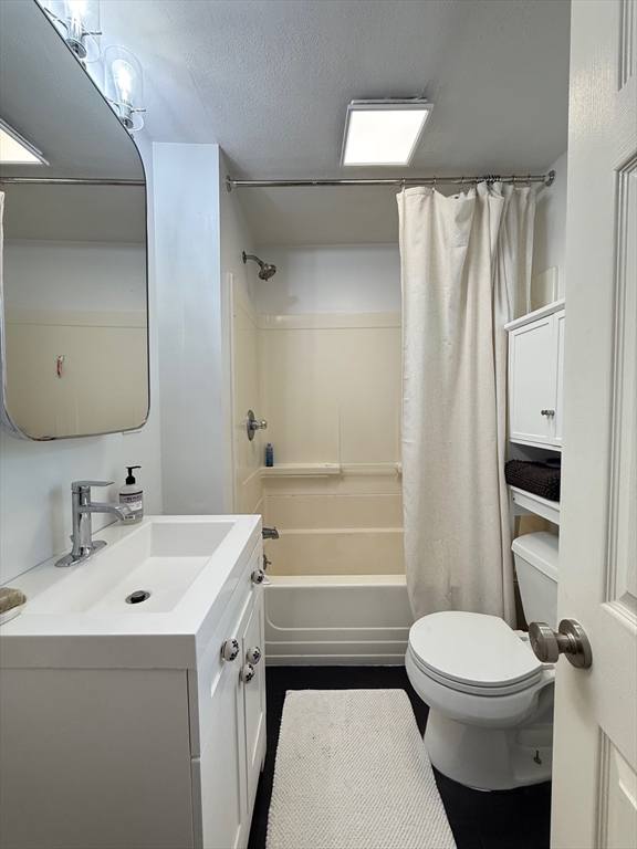 34 Everett Ave, East Somerville