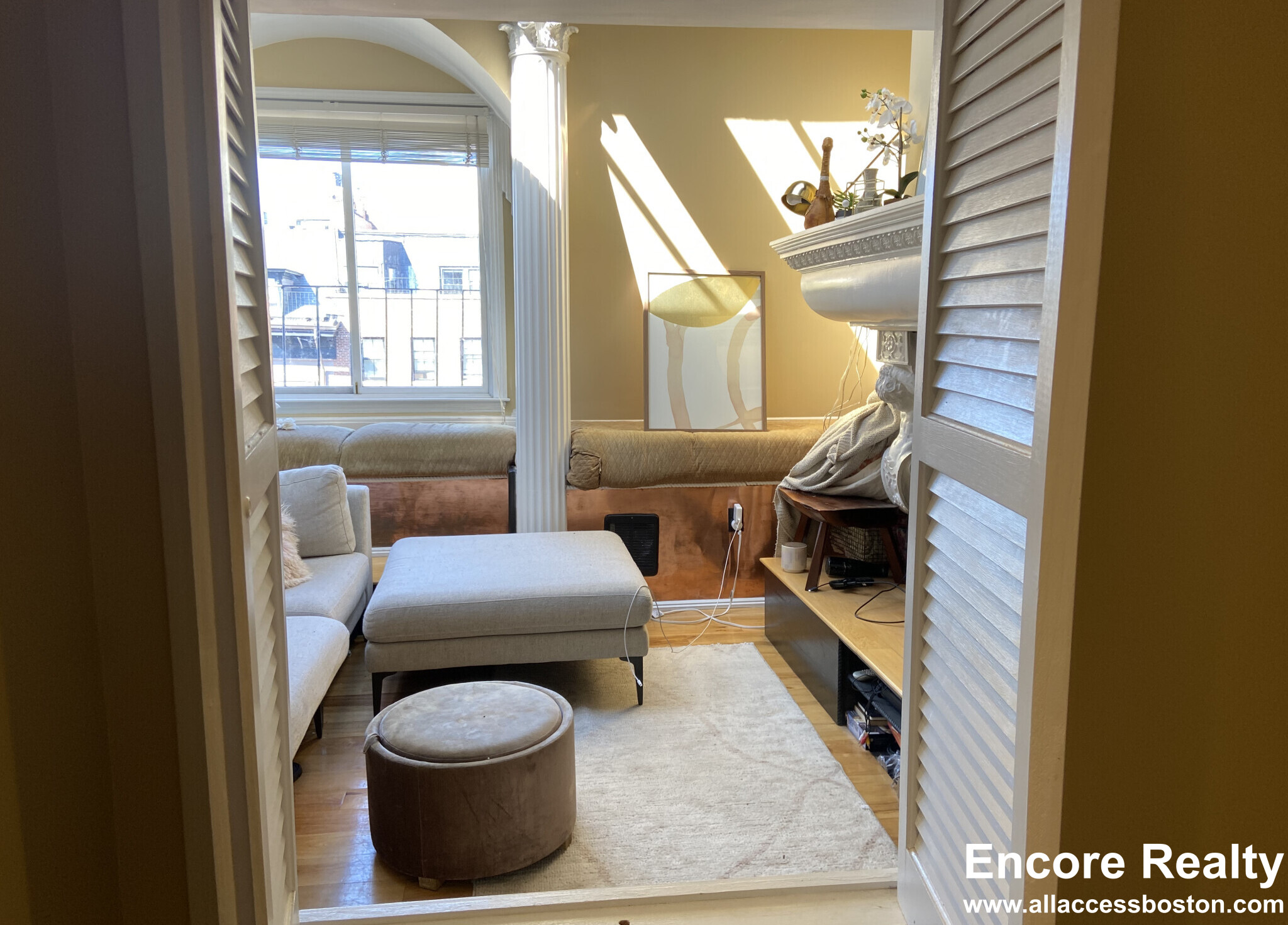 113 Beacon St, Back Bay