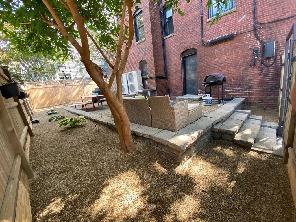 3 Bartlett St, Charlestown