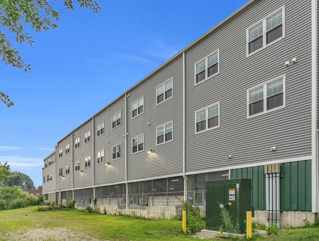 2 South Grove St, Bradford