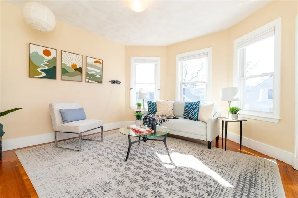23 Wenham St, Jamaica Plain