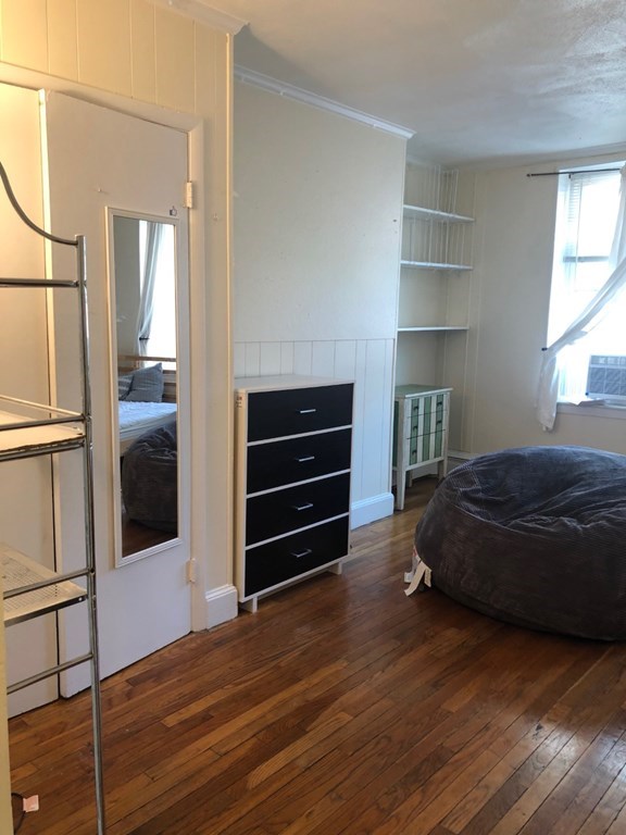 7 Aberdeen St, Fenway