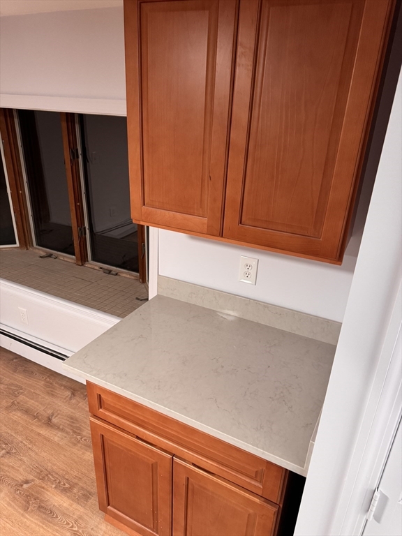 21 North Main St, Avon