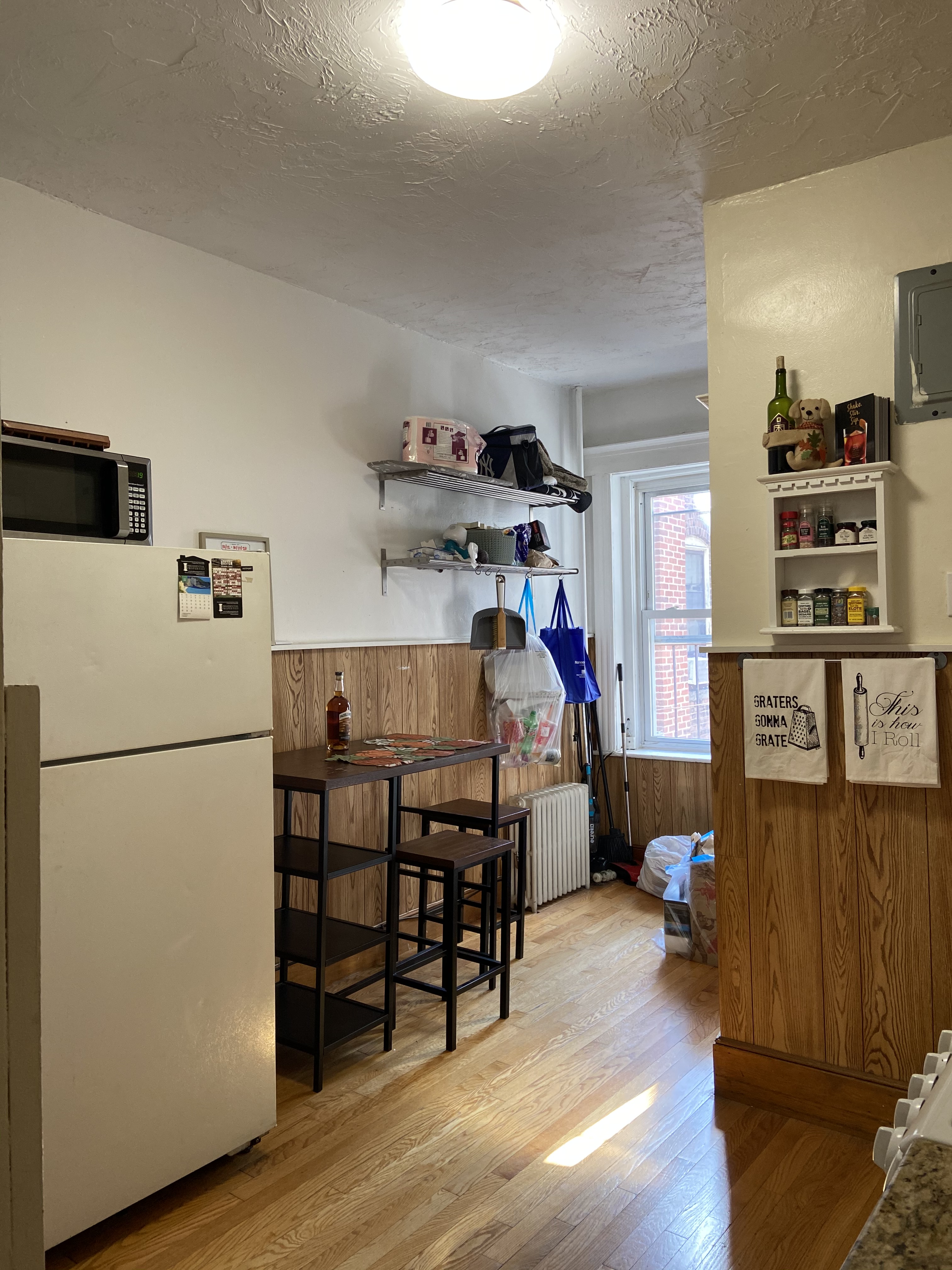 1 bed, 1 bath apartment for rent at 28.5 Myrtle St Unit 5, Beacon Hill — photo 3 of 16
