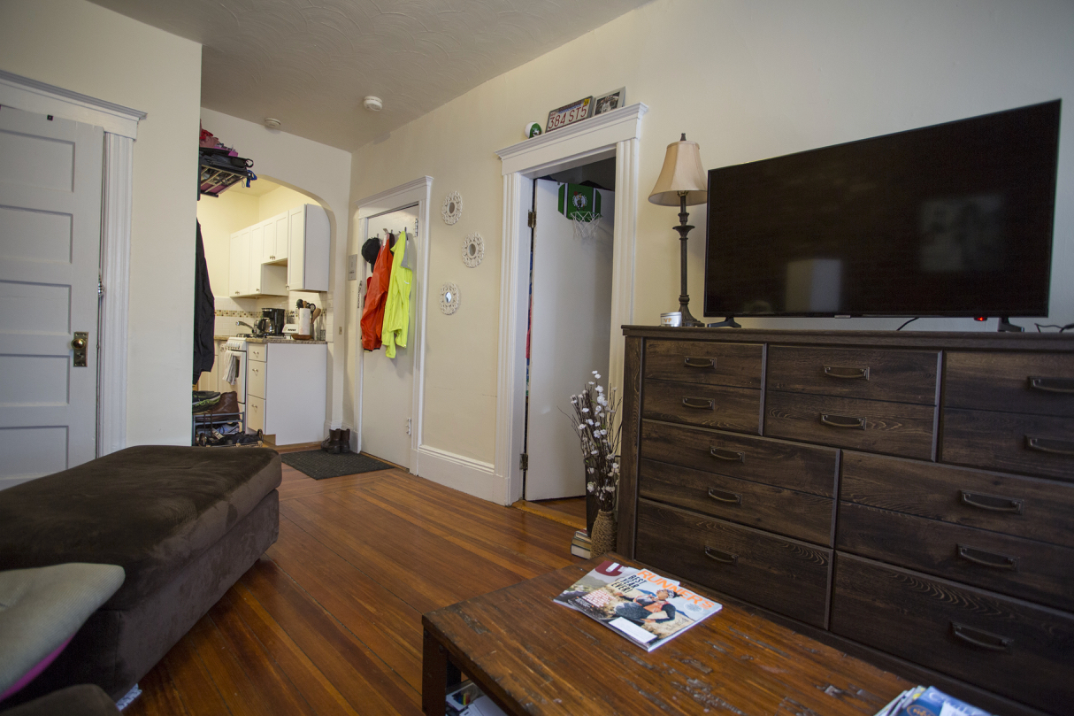 1 bed, 1 bath apartment for rent at 28.5 Myrtle St Unit 5, Beacon Hill — photo 8 of 16