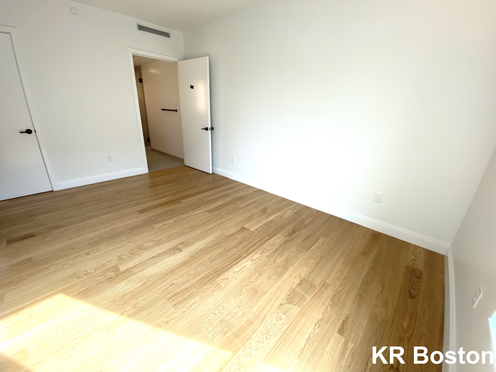 2 bed, 2 bath apartment for rent at 87 Gardner St Unit 210, Allston — photo 2 of 5