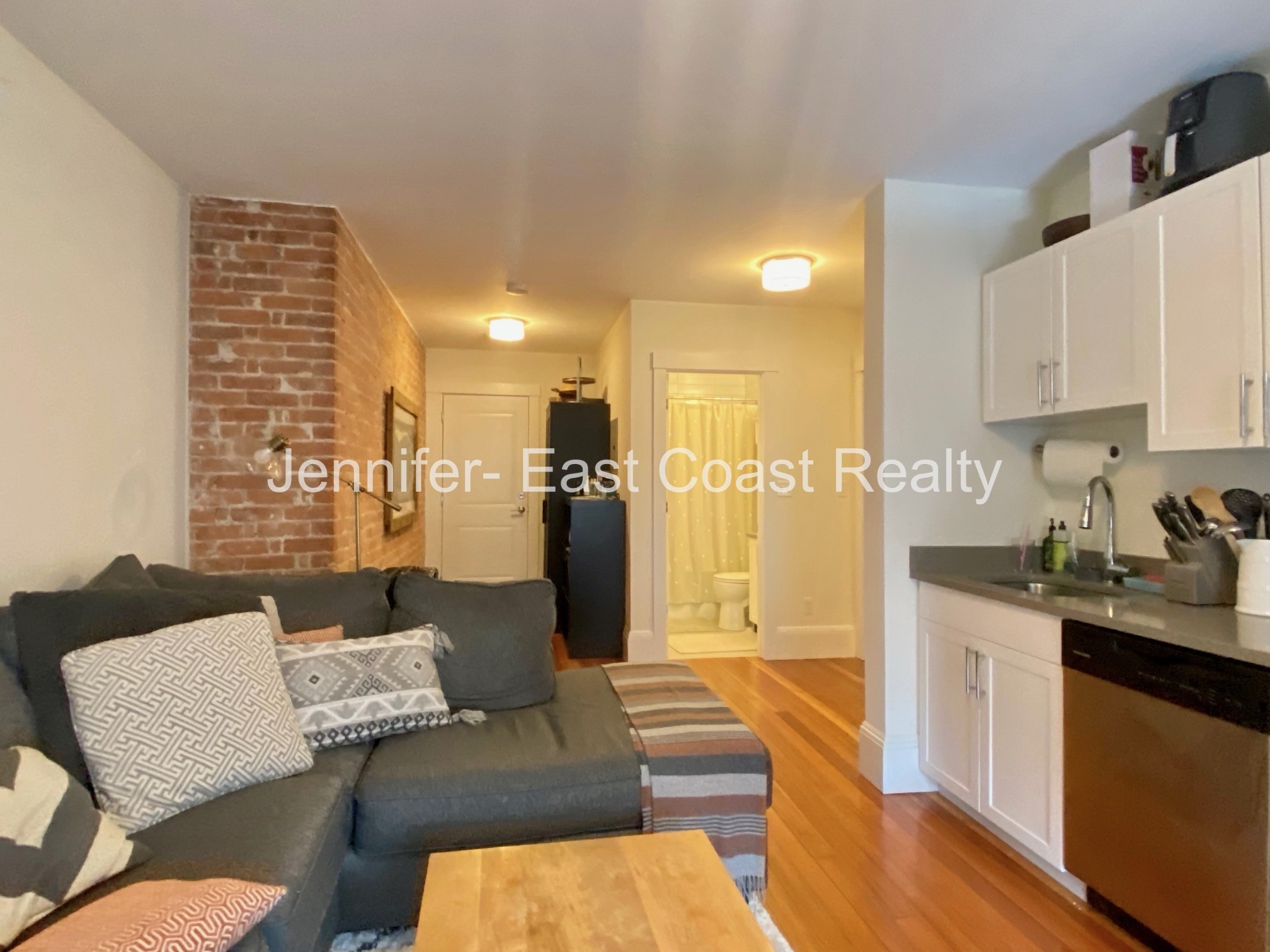 2 bed, 1 bath apartment for rent at 83 Harvard St Unit NA, Central Village — photo 3 of 11