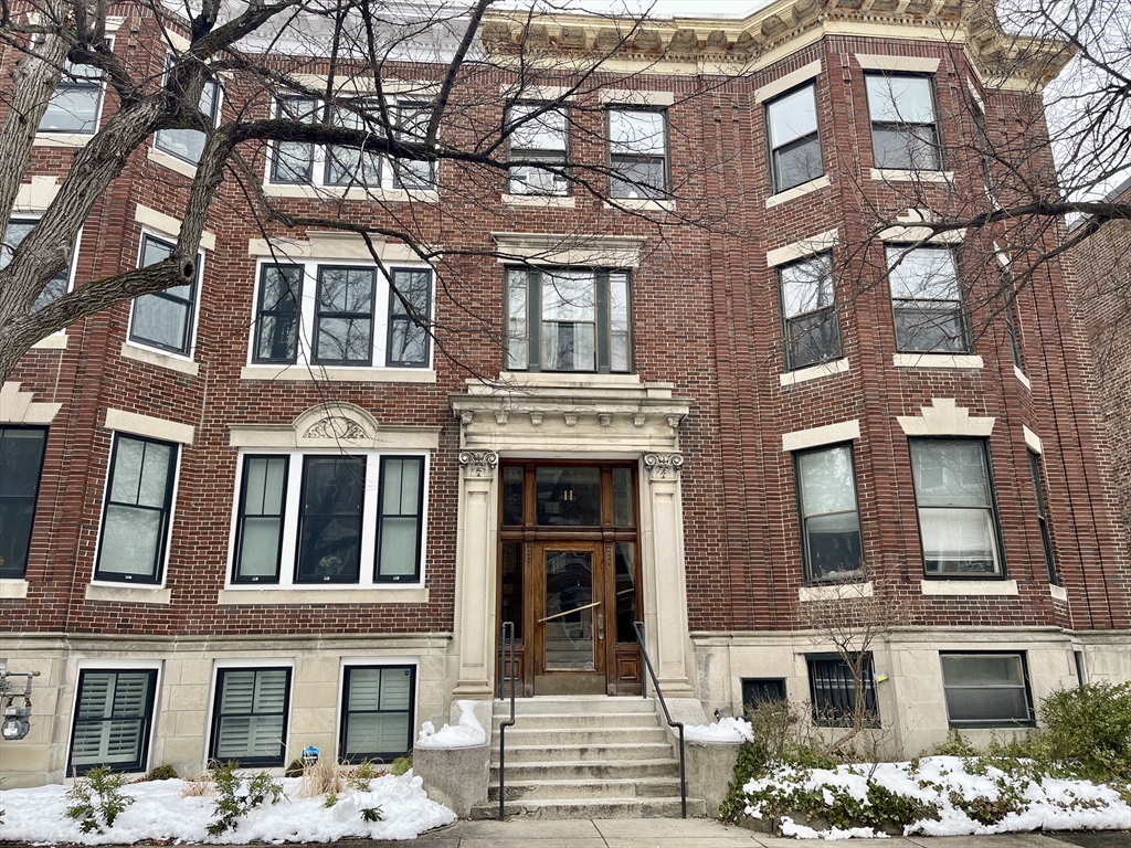 11 Euston St, Brookline