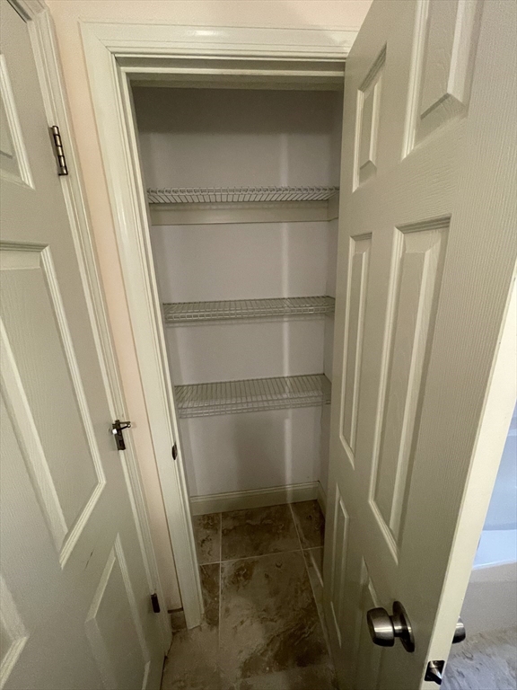 32 Suffolk St, The Port