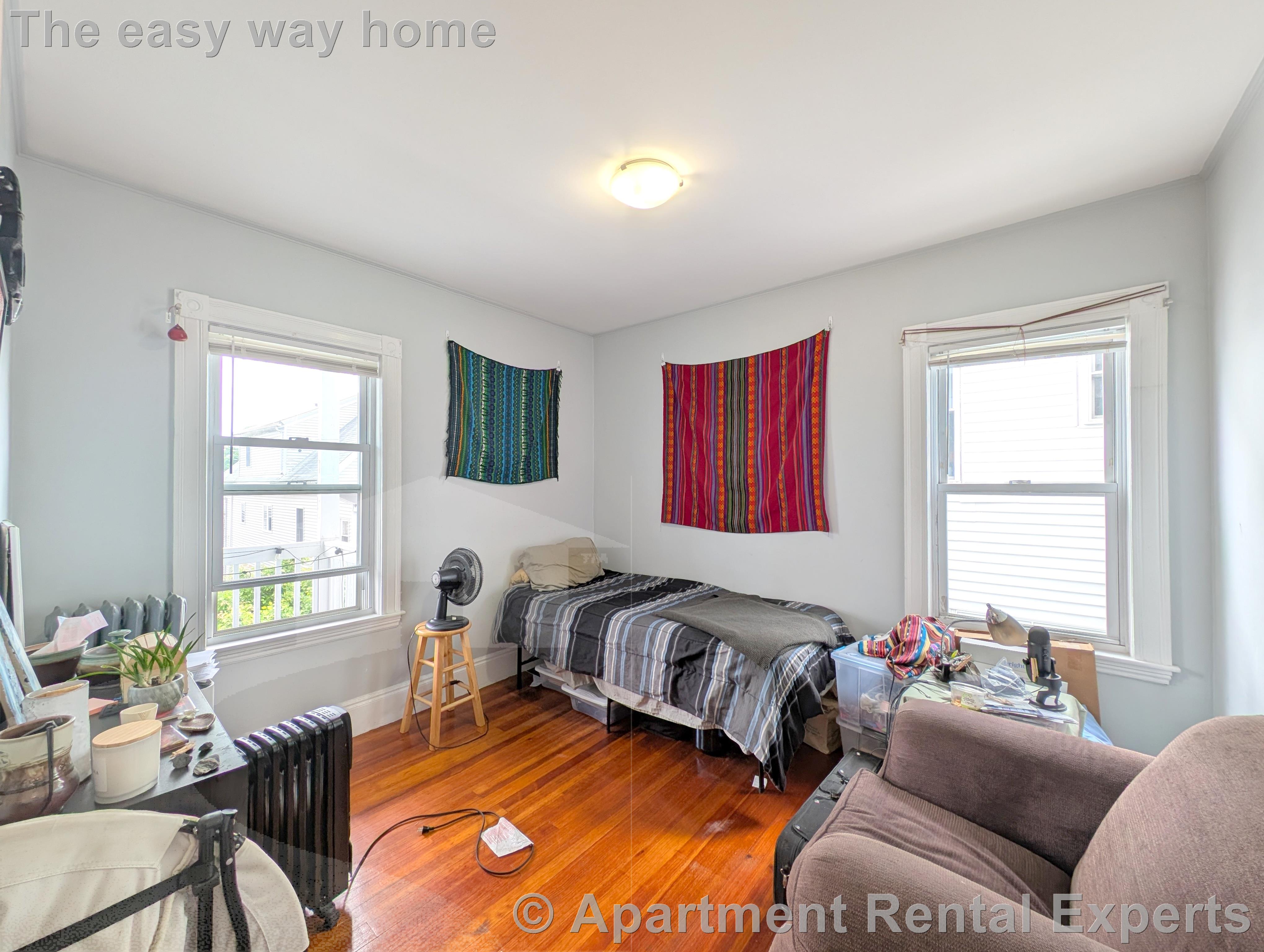 41 Belknap St, Teele Square