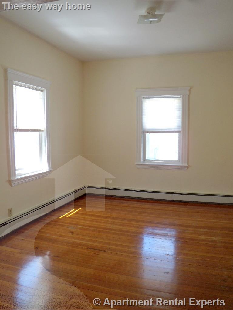 25 Knapp St, Union Square