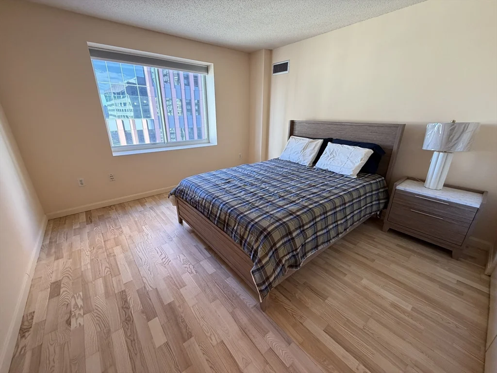 8 Museum Way, East Cambridge