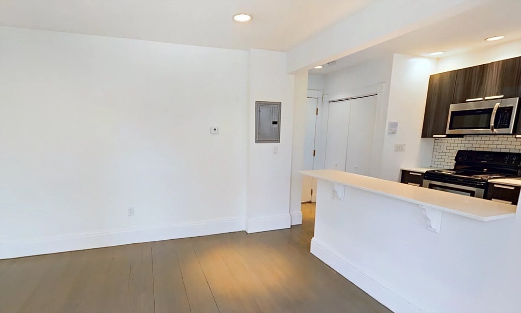 51 Massachusetts Ave, Back Bay