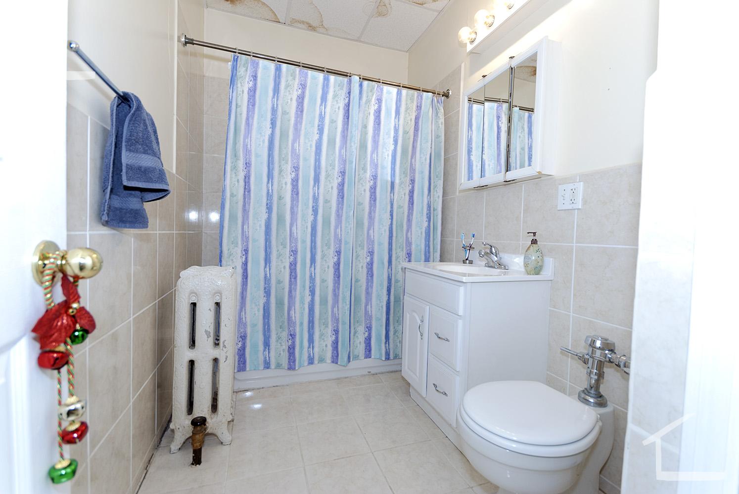 879 Beacon St, Fenway