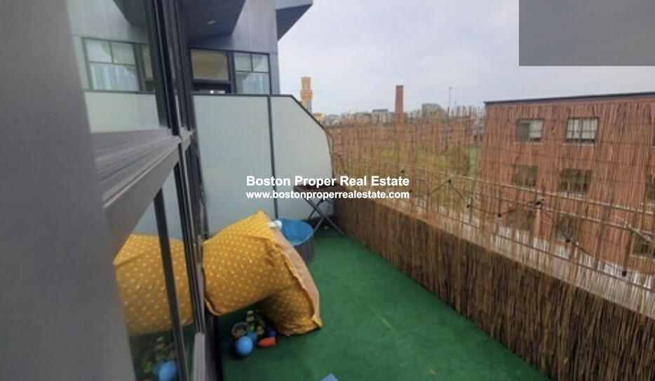 490 Harrison Ave, South End