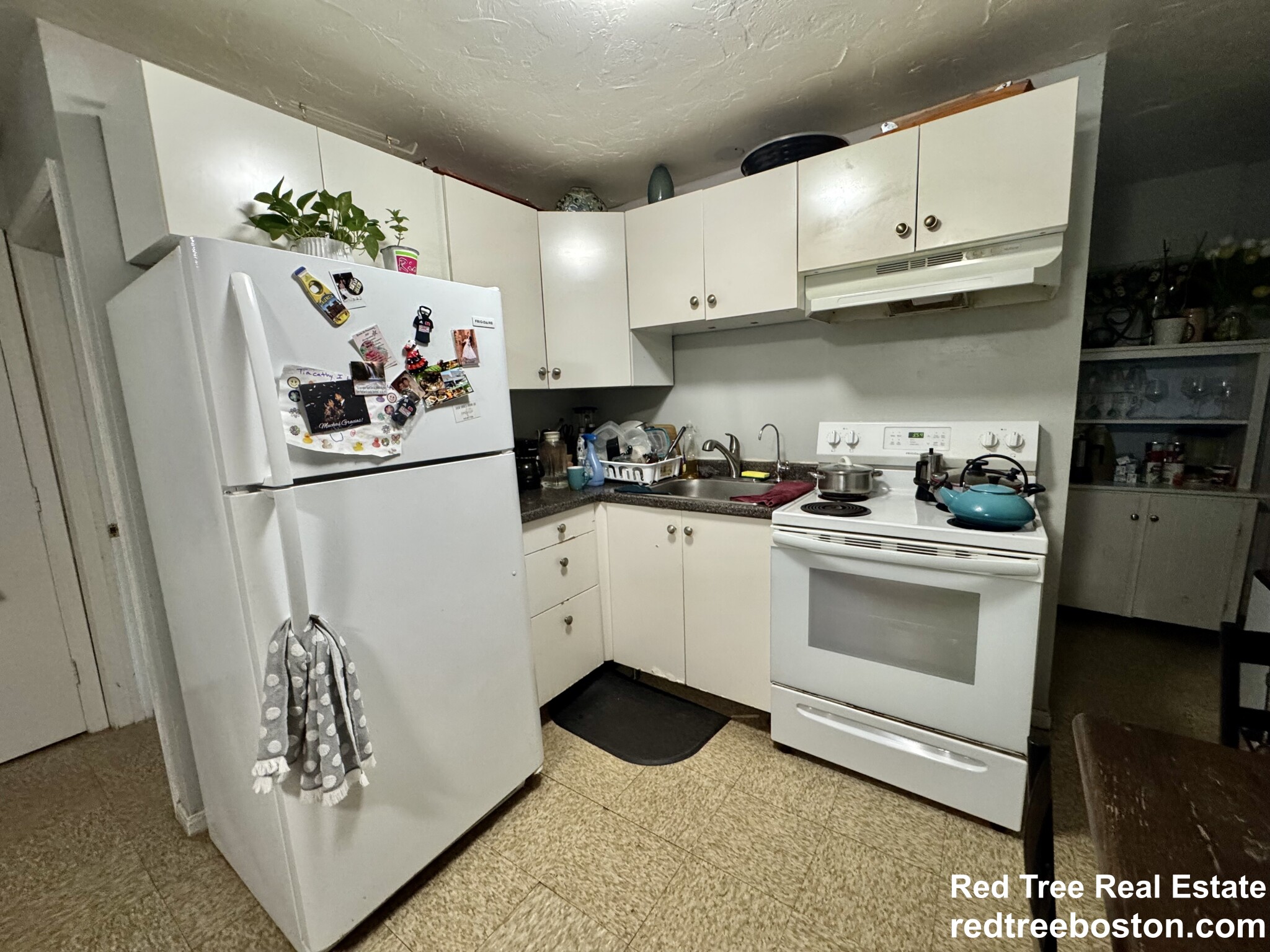 68 Readville, Hyde Park