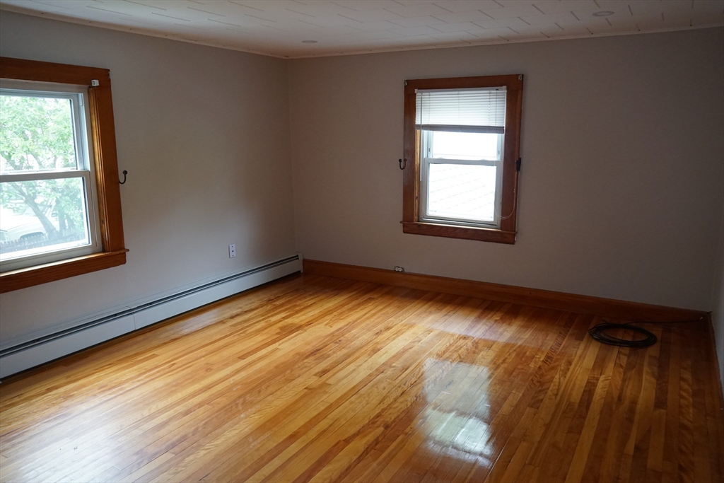 20 Bolton Pl, Bridgewater