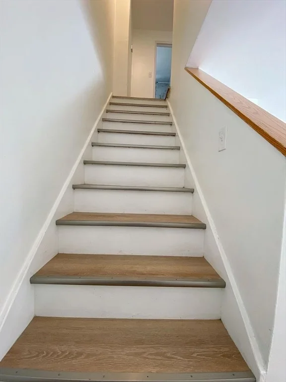 273 Cross St, Winchester