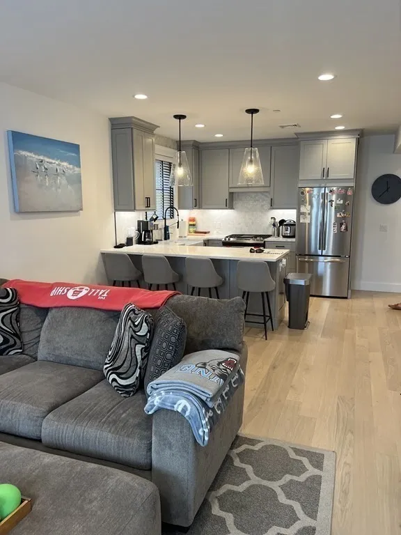 398 Bremen St, East Boston