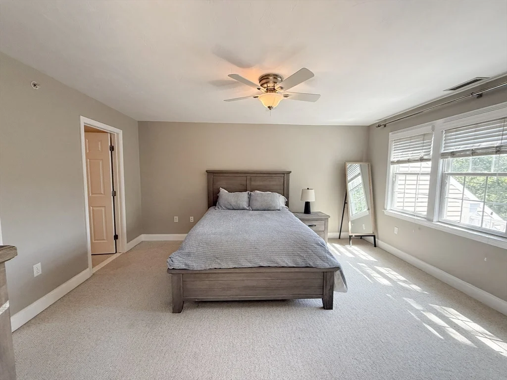 410 Salem St, Wakefield