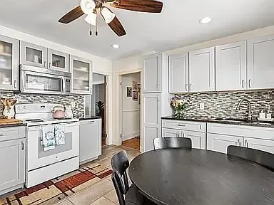 17 Cypress St, Spring Hill