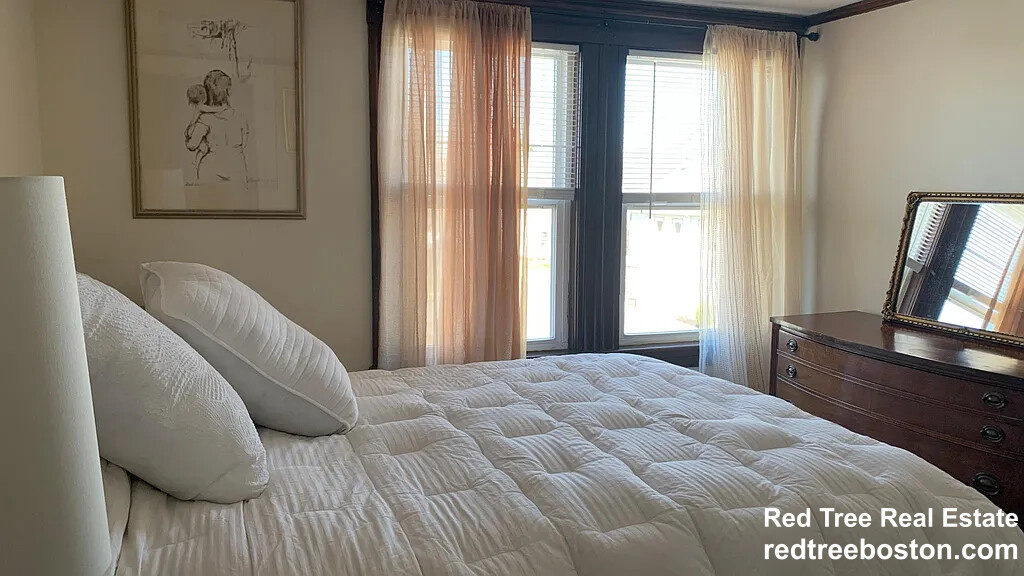 12 Homer St, Watertown