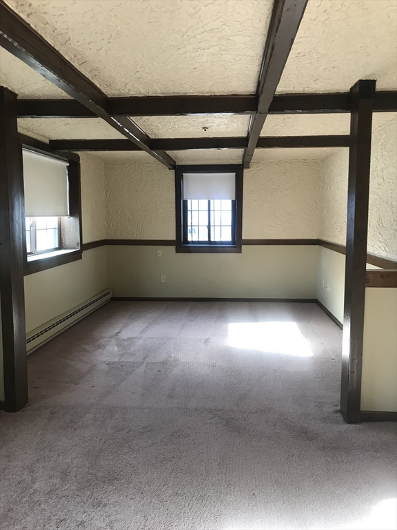 75 Winthrop St, Everett