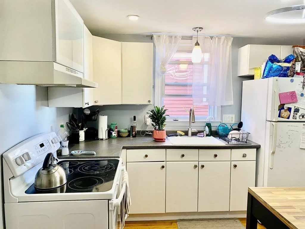 135 Central St, Winter Hill