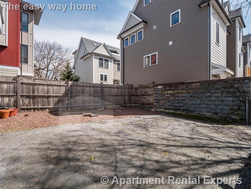 44 Cameron Ave, Davis Square