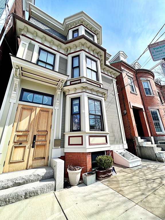 418 Sumner St, East Boston