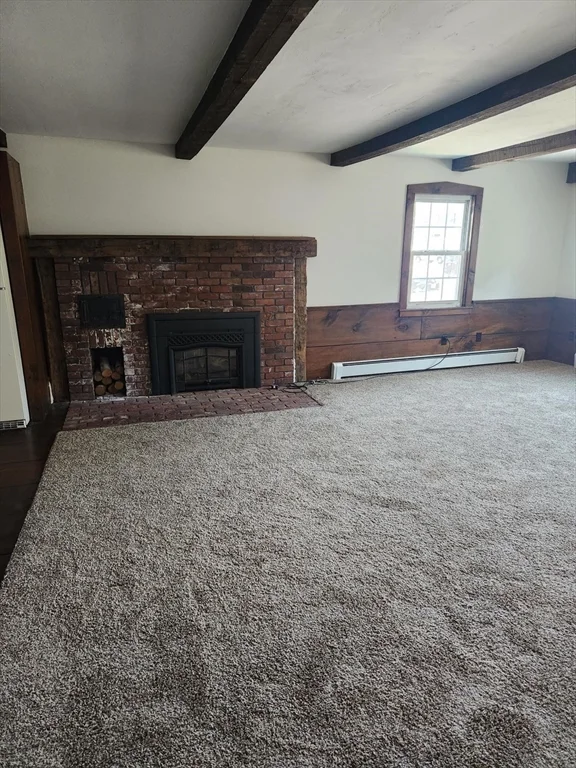 285 Main St, Spencer