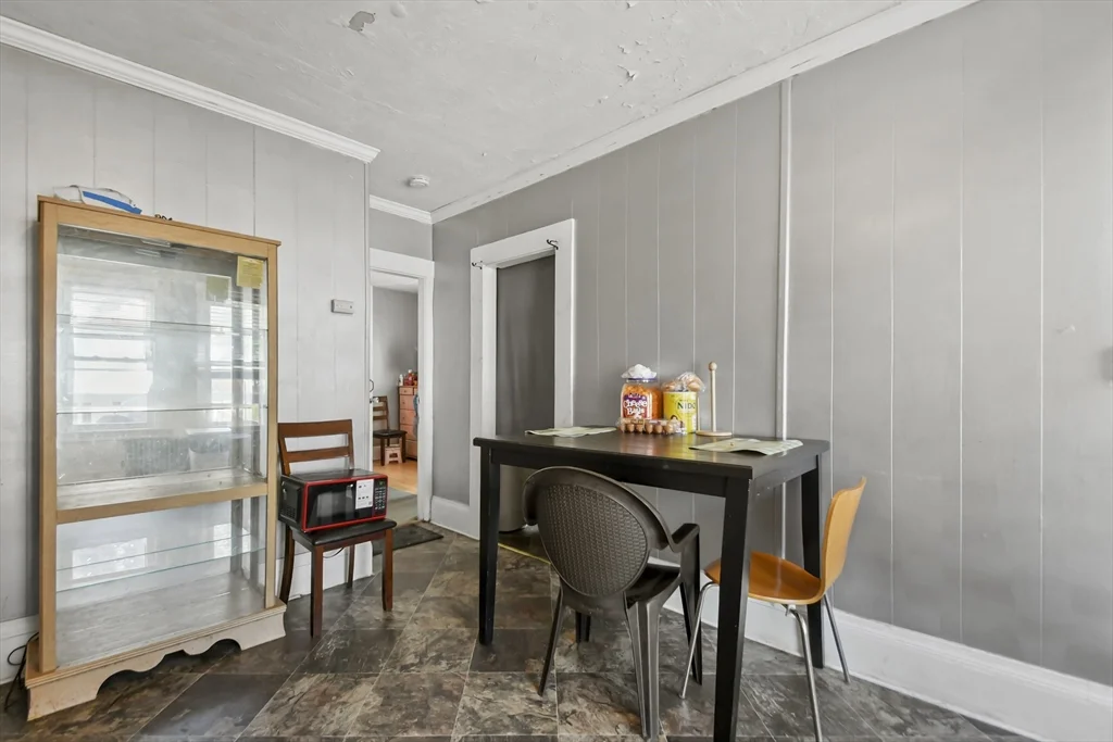 198-200 Blossom St, Fitchburg