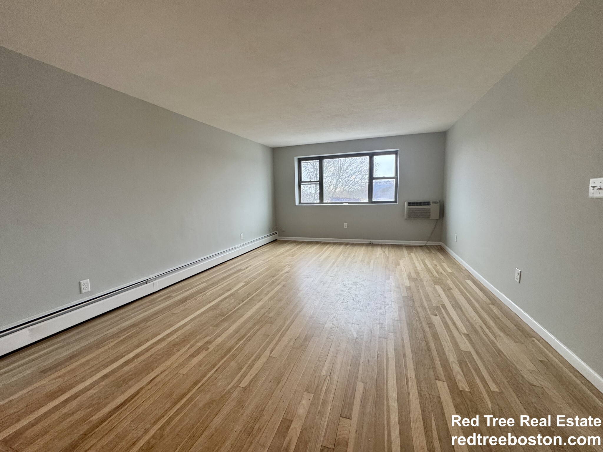 97 Spring St, West Roxbury