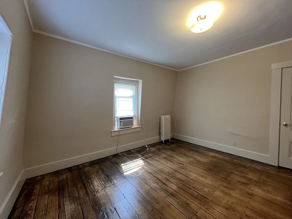 76 Chestnut St, West Newton