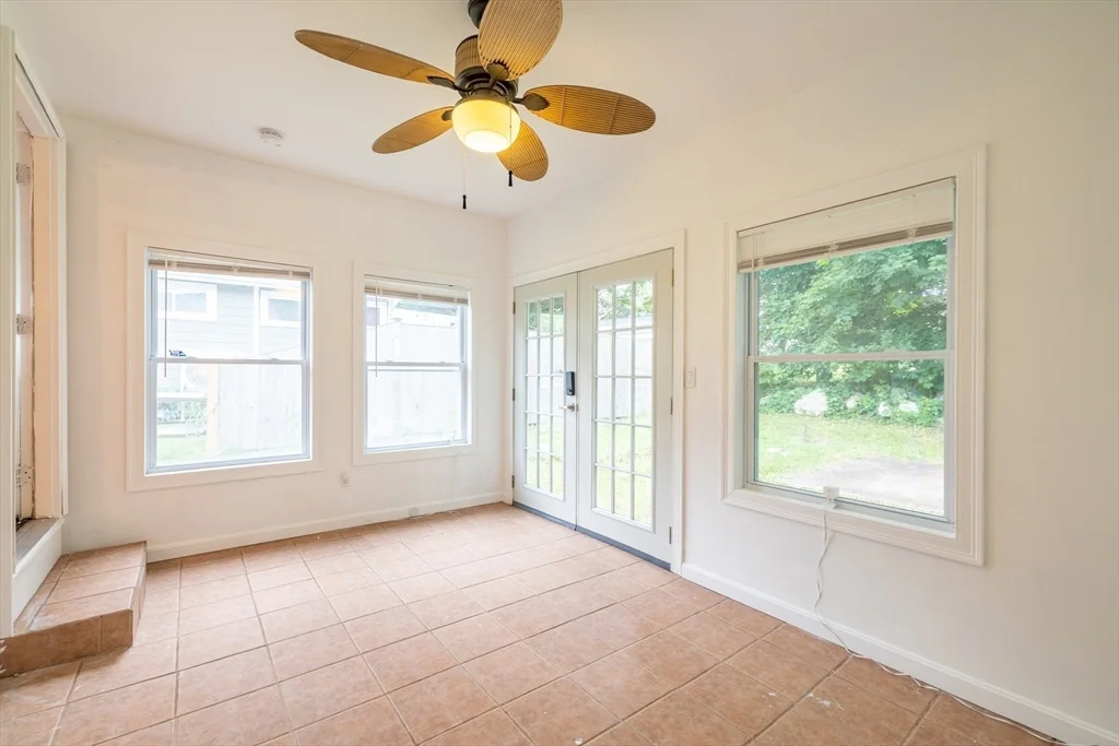 65 Sassamon Ave, Milton