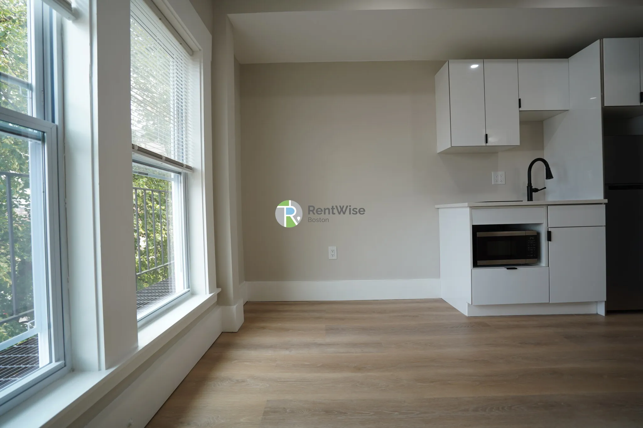 142 Dorchester St, South Boston