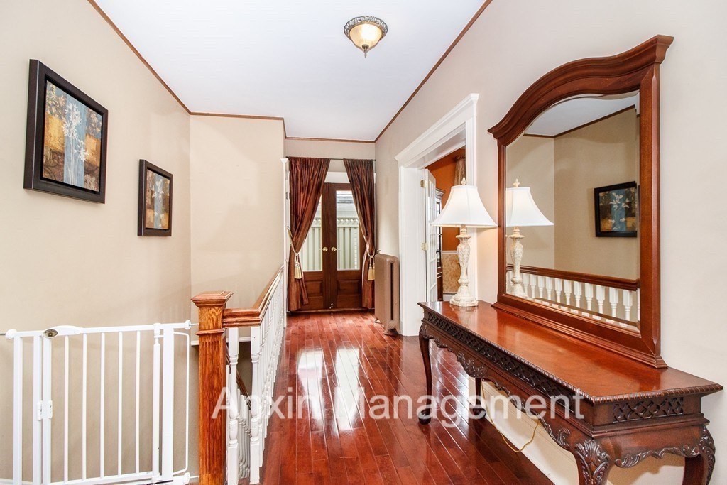 33 Mapleton St, Brighton