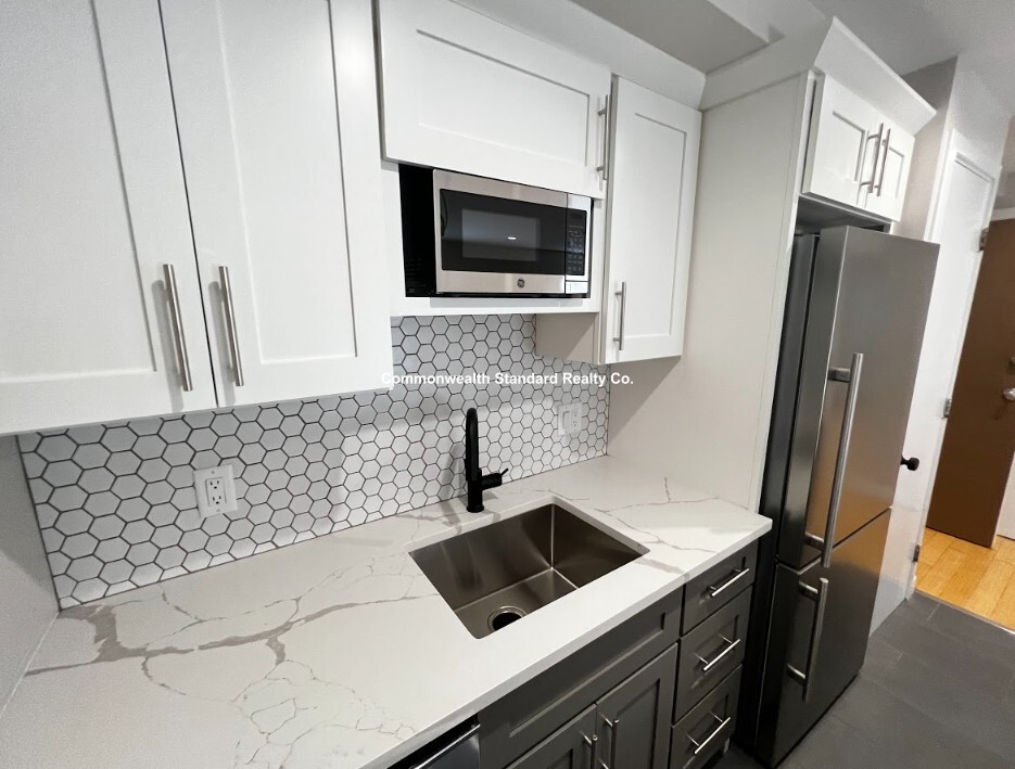 1661-1663 Washington St, South End