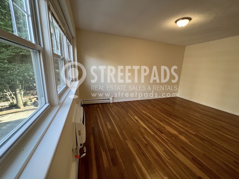 2018 Commonwealth Ave, Brighton