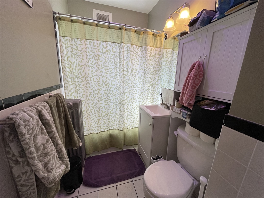 249 Hyde Park Ave, Jamaica Plain