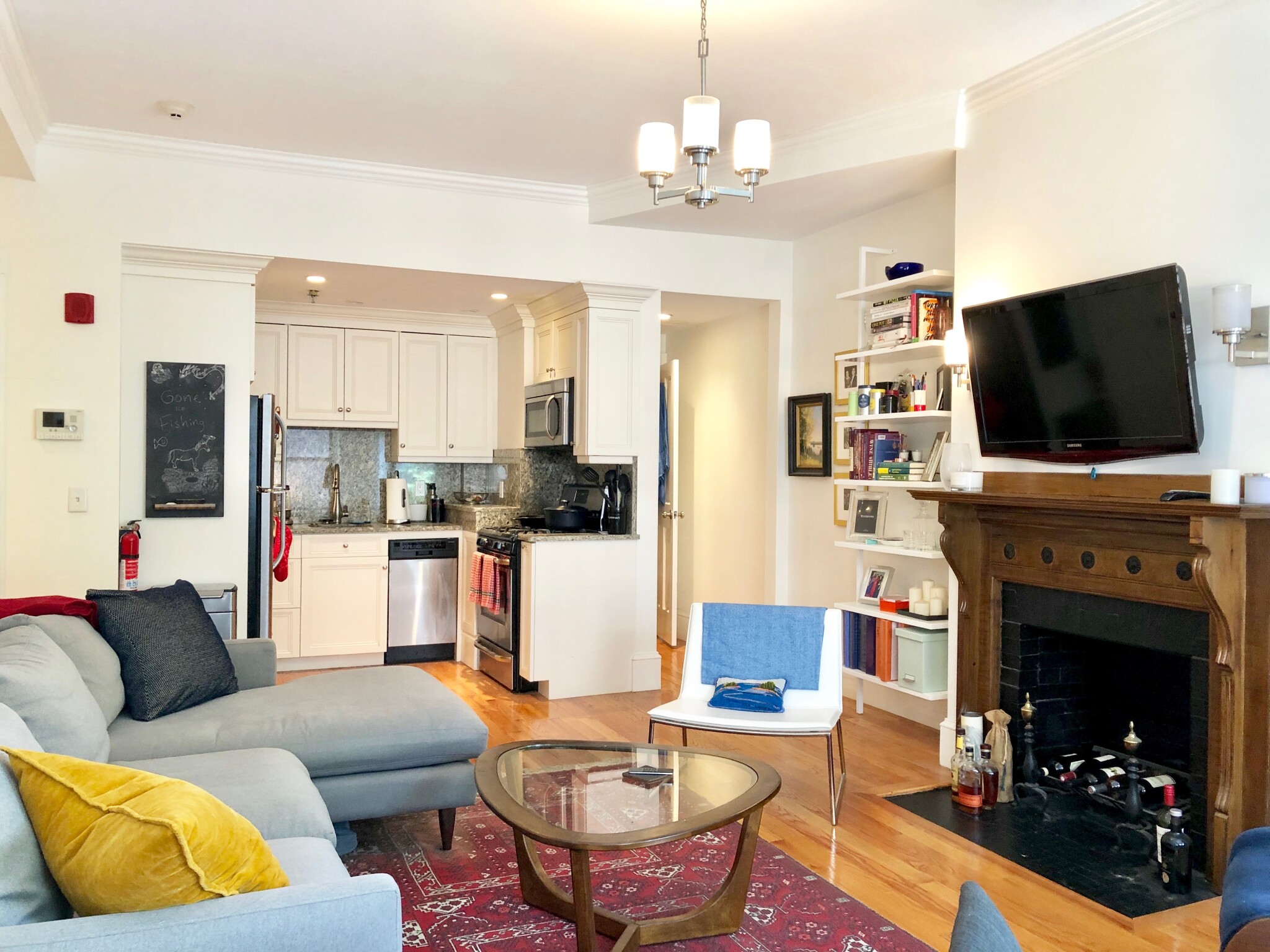 247 Newbury St, Back Bay