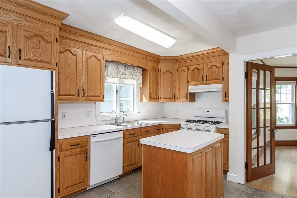 103 North Ave, Natick