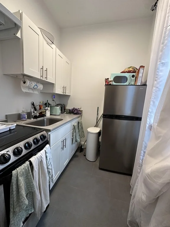 107 Charles St, Beacon Hill