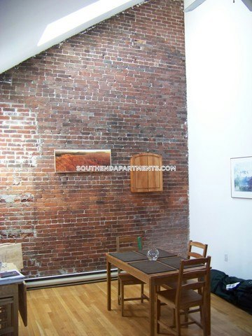 3 bed, 1 bath apartment for rent at 1750 Washington St Unit 3, South End — photo 4 of 5
